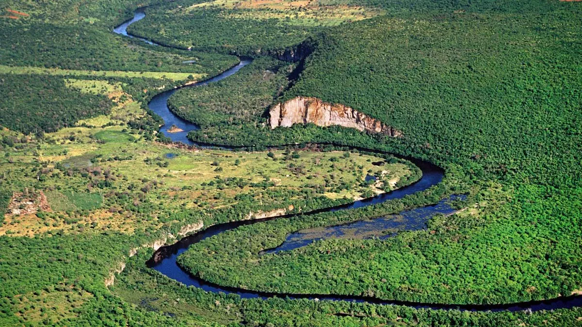 (DOE), o Decreto nº 23.770 de 04 de junho de 2025, que cria oficialmente o Fundo de Compensação Ambiental (FCA).