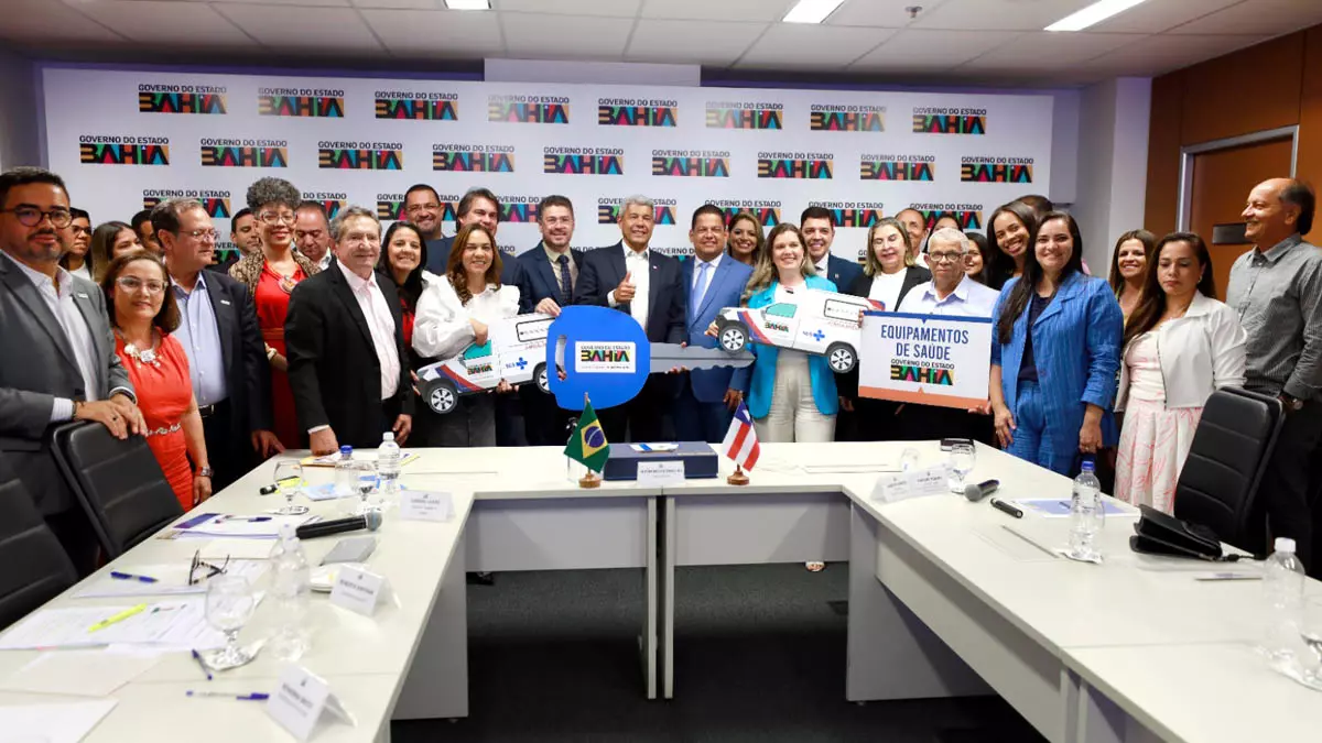 O governador Jerônimo Rodrigues se reuniu, na manhã desta quarta-feira (11), com o prefeito de Senhor do Bonfim, Laércio Júnior,