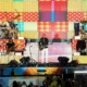 O vigilante Edilton da Silva aproveitou a folga, pegou a esposa e foi curtir o show do seu ídolo Bell Marques nesta sexta-feira (20),