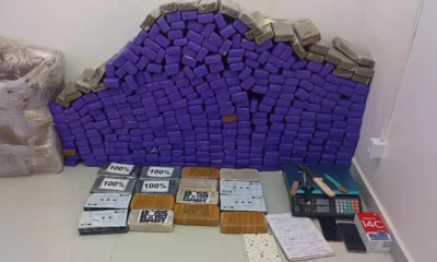 entorpecentes dentro de um imóvel que funcionava como depósito e comercialização de drogas em Vitória da Conquista, na região