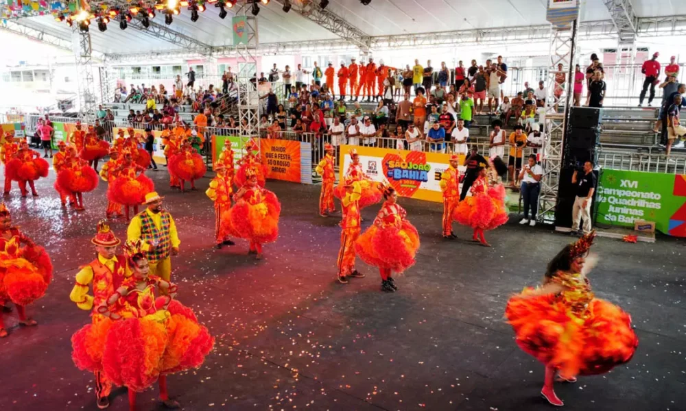 Campeonato Estadual de Quadrilhas Juninas da Bahia, que tem o apoio do Governo do Estado. Até domingo, quase 60 grupos da
