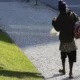O Instituto Nacional de Meteorologia (Inmet) emitiu neste domingo (29) dois alertas laranjas e que indicam fortes ventos na costa