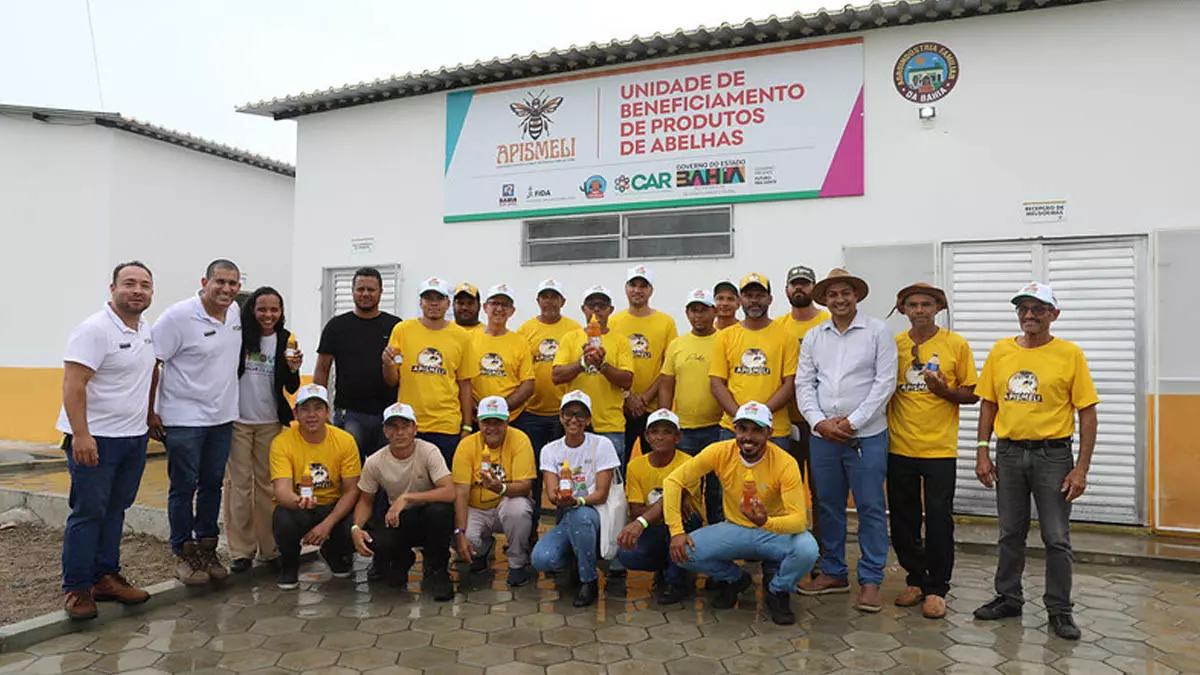 de produtos de abelhas da Associação dos Apicultores e Meliponicultores de Itiúba (Apismeli), localizada na comunidade de Várzea Formosa.