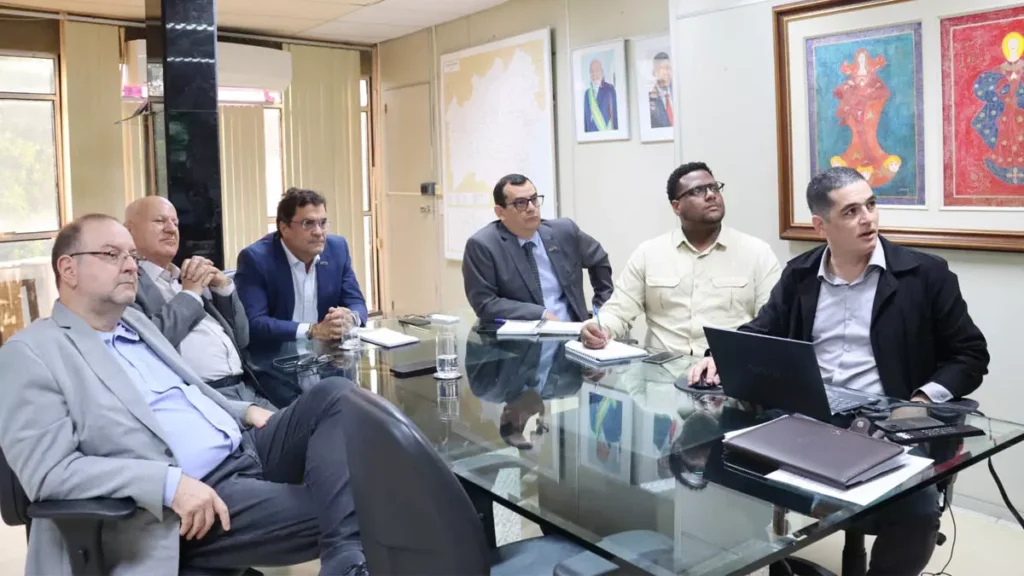 logística e infraestrutura ferroviária foram pontos discutidos entre a Secretaria de Desenvolvimento Econômico (SDE) e a TIC Bahia,