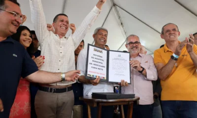 cidades do Oeste baiano para entregas e anúncios, o governador Jerônimo Rodrigues esteve em Riachão das Neves neste sábado (26).