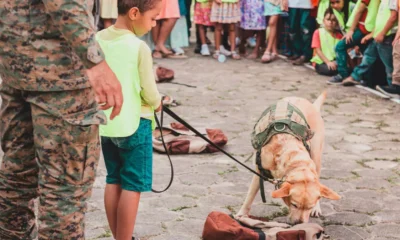O evento, que contou com a participação de cerca de 240 pessoas, envolveu palestras e demonstrações com cães policiais