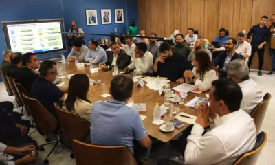 Dando continuidade às agendas em Juazeiro, o governador Jerônimo Rodrigues reuniu-se, nesta quinta-feira (17), com prefeitos