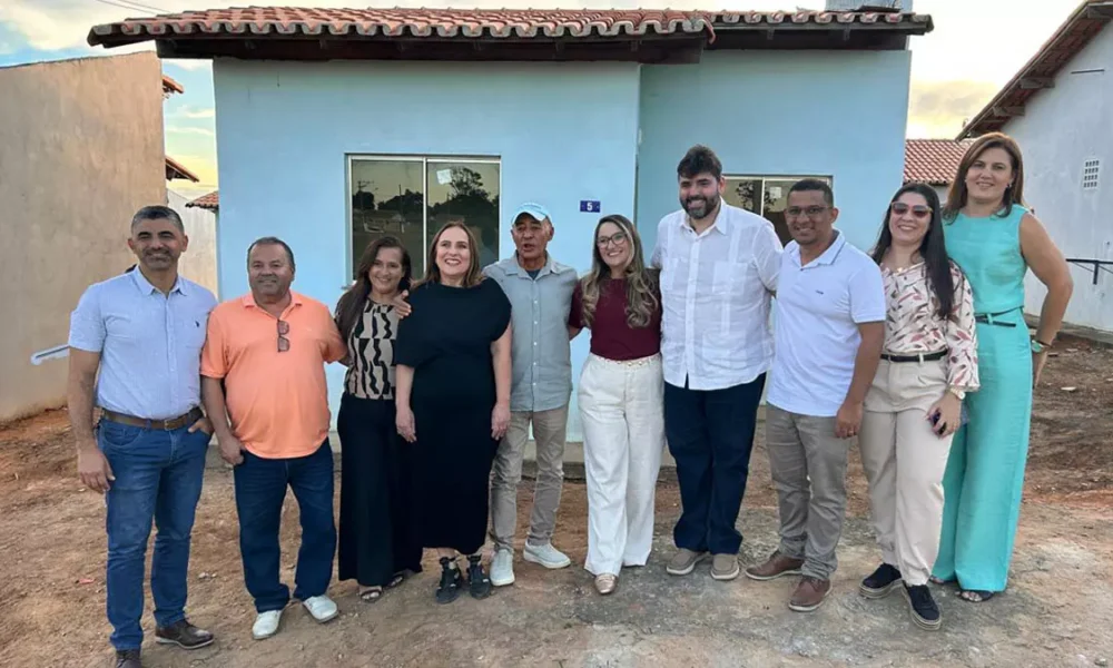 O Governo do Estado realizou uma série de ações no município de Ibirapuã, nesta sexta-feira (18). Foram entregues 18 casas populares