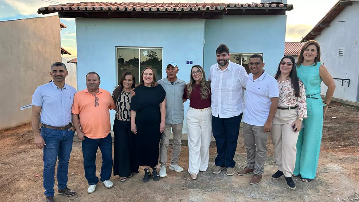 O Governo do Estado realizou uma série de ações no município de Ibirapuã, nesta sexta-feira (18). Foram entregues 18 casas populares