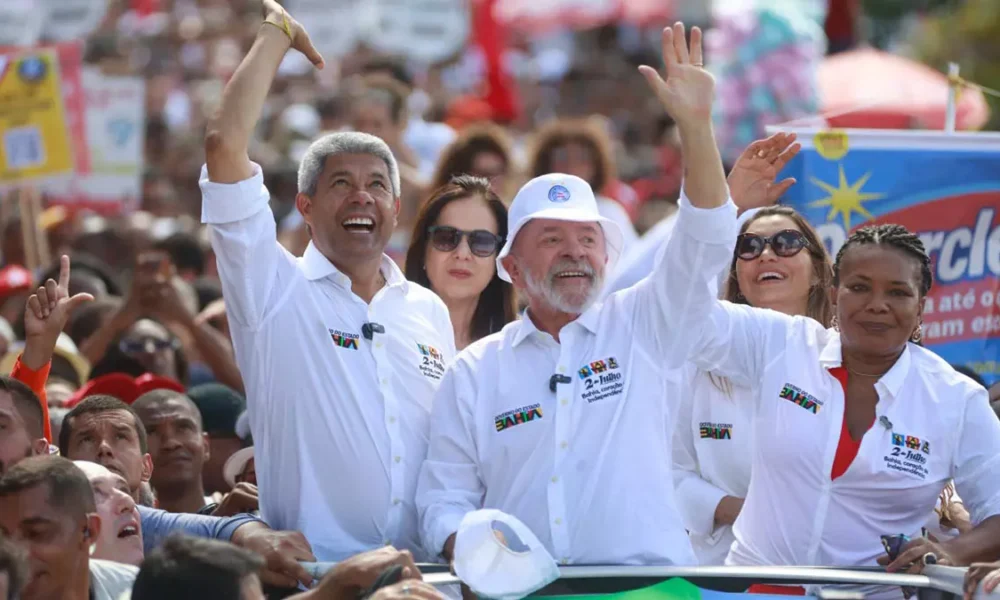 Pelo quarto ano seguido, o presidente Luiz Inácio Lula da Silva fez questão de marcar presença no Dois de Julho, em Salvador, data que