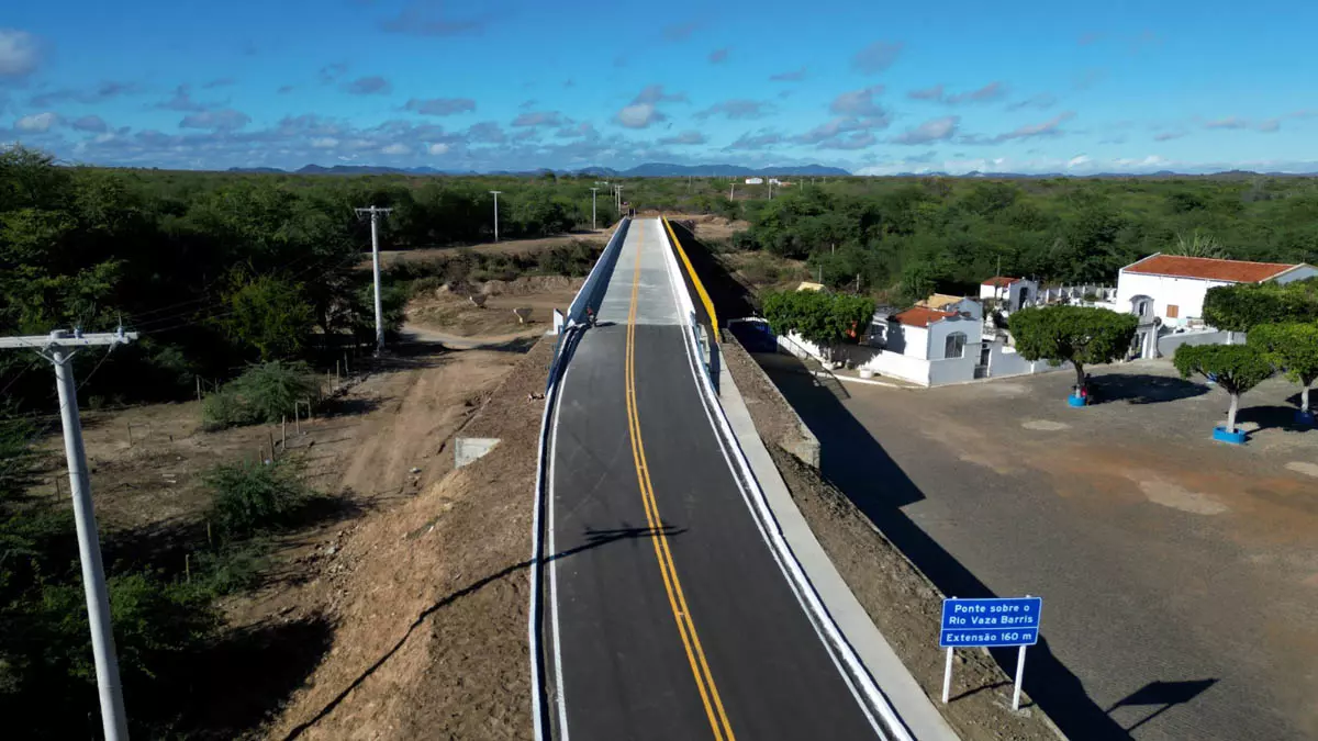 A população da capital do bode testemunhou uma verdadeira transformação com a inauguração da ponte sobre o Rio Vaza Barris