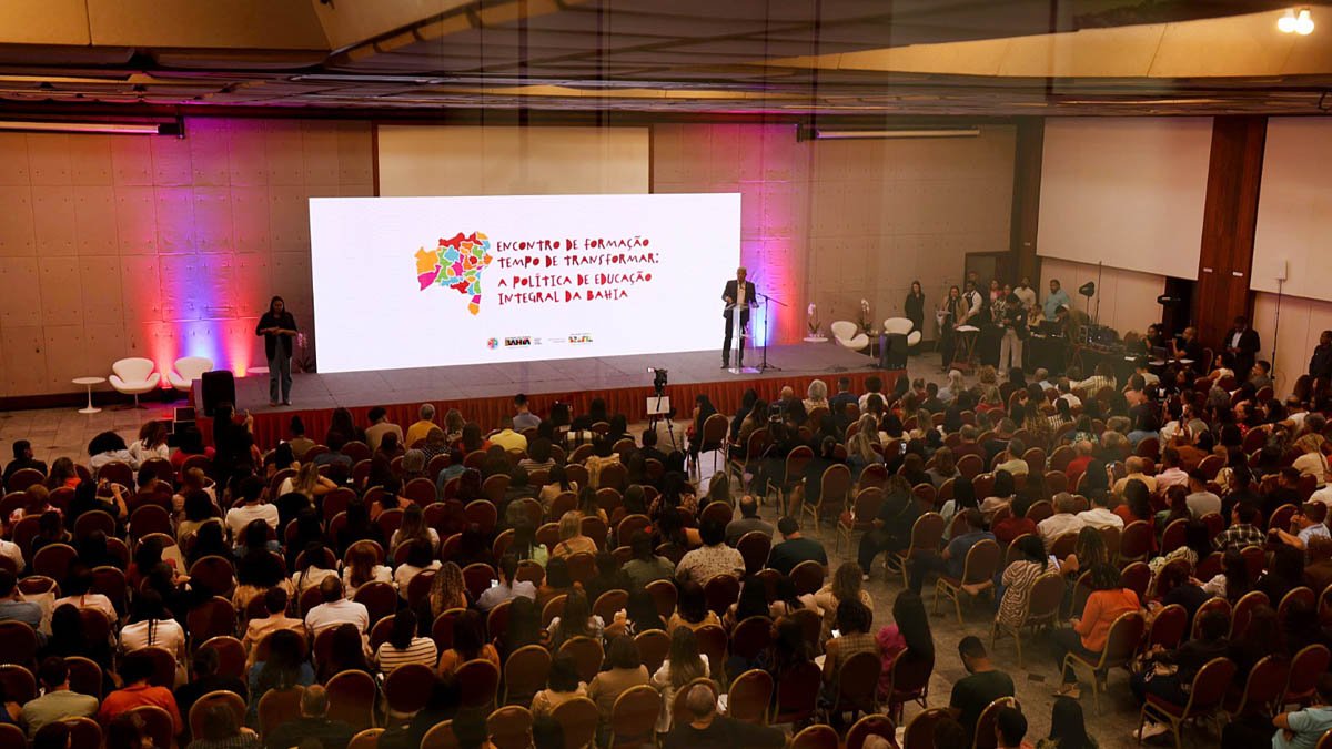 coordenadores pedagógicos e diretores escolares da rede estadual de ensino participam, a partir desta terça-feira (15), do Encontro