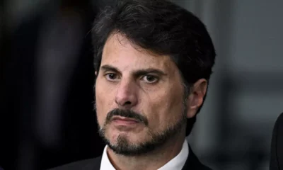 O senador Marcos do Val (Podemos-ES) foi levado nesta segunda-feira (4) pela Polícia Federal (PF) para a instalação de uma