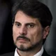 O senador Marcos do Val (Podemos-ES) foi levado nesta segunda-feira (4) pela Polícia Federal (PF) para a instalação de uma