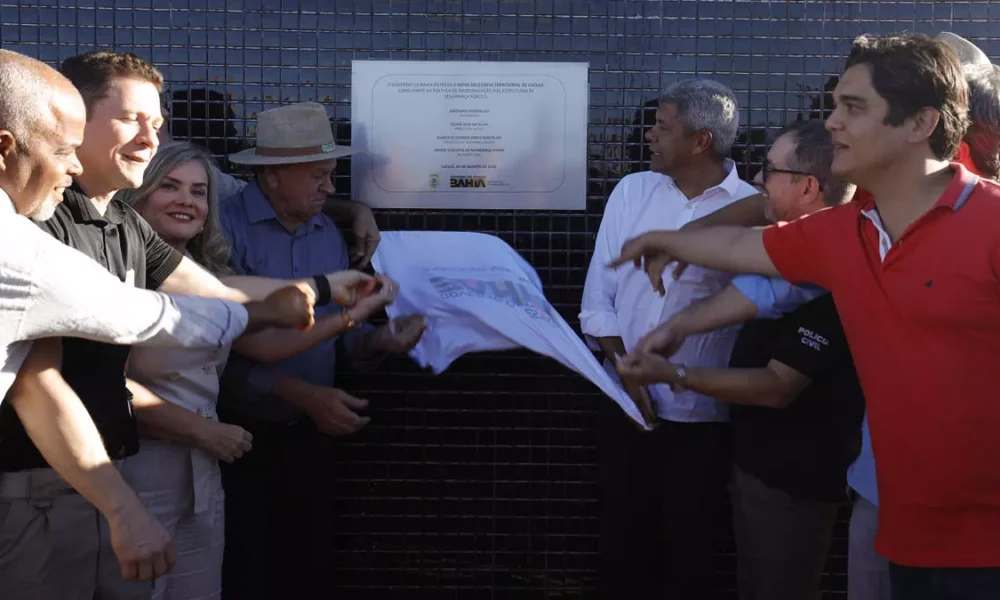 Caculé, no centro sul da Bahia, recebeu neste sábado (2), a visita do governador Jerônimo Rodrigues para uma série de entregas que vão impulsionar a economia,