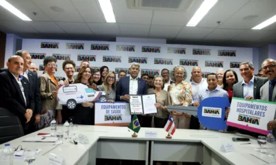 O governador Jerônimo Rodrigues se reuniu nesta quinta-feira (7), em Salvador, com a prefeita de São Sebastião do Passé, Nilza da Mata,