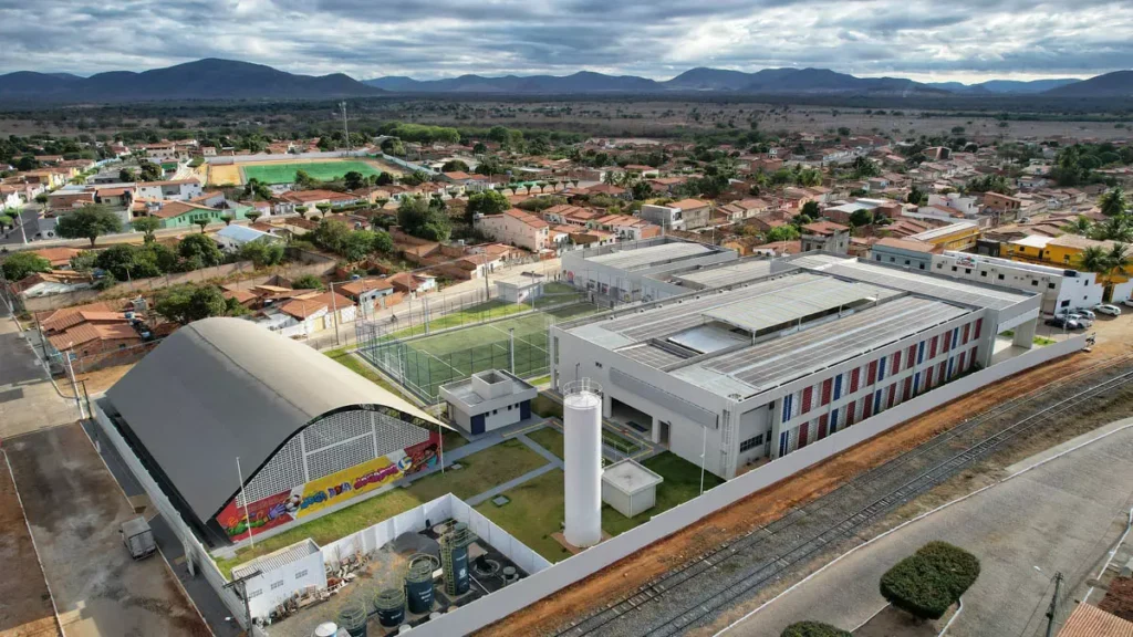 O governador Jerônimo Rodrigues deu início à sua agenda oficial no município de Marcionílio Souza, nesta sexta-feira (15),