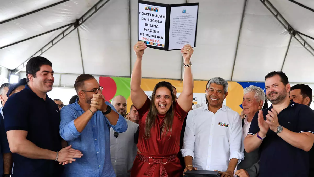 Ipecaetá viveu neste domingo (16) um dia marcante em sua história. O governador Jerônimo Rodrigues esteve no município para