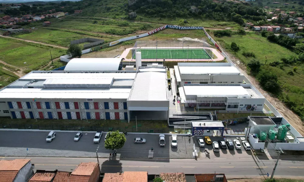 A cidade de Tanquinho, no Portal do Sertão, viveu um sábado (23) movimentado, com a visita do governador Jerônimo Rodrigues que