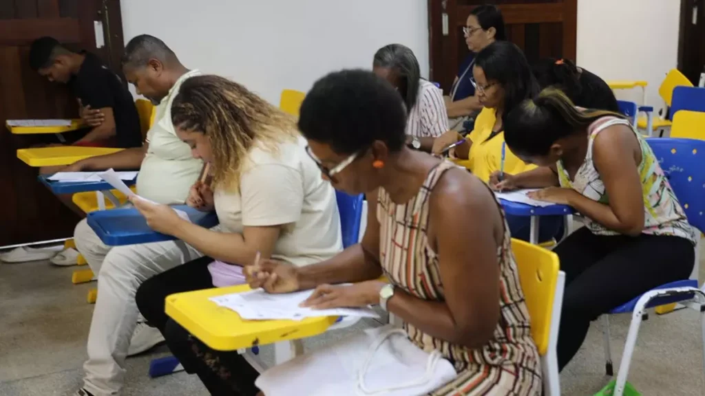 As provas do Exame Nacional para Certificação de Competências de Jovens e Adultos (Encceja) acontecem, neste domingo (3/8),