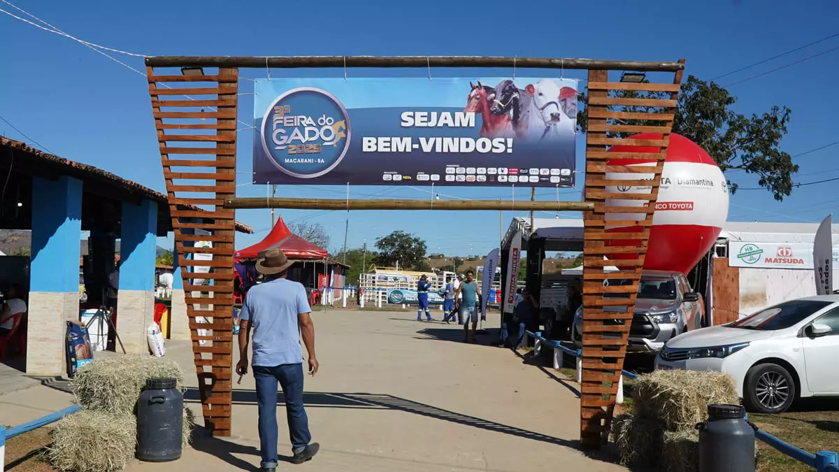 Irrigação, Pesca e Aquicultura da Bahia (Seagri) marcou presença, nesta sexta-feira (8), na abertura da 3ª Feira do Gado de Macarani —