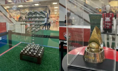 o centro de compras exibe, em um espaço exclusivo, duas taças emblemáticas para os torcedores de Bahia e Vitória.