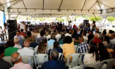 Nesta quinta-feira (13), o governador Jerônimo Rodrigues esteve no município de Mucugê, na Chapada Diamantina, onde anunciou