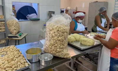 O Governo do Estado, por meio da Companhia de Desenvolvimento e Ação Regional (CAR), inaugurou recentemente duas novas agroindústrias