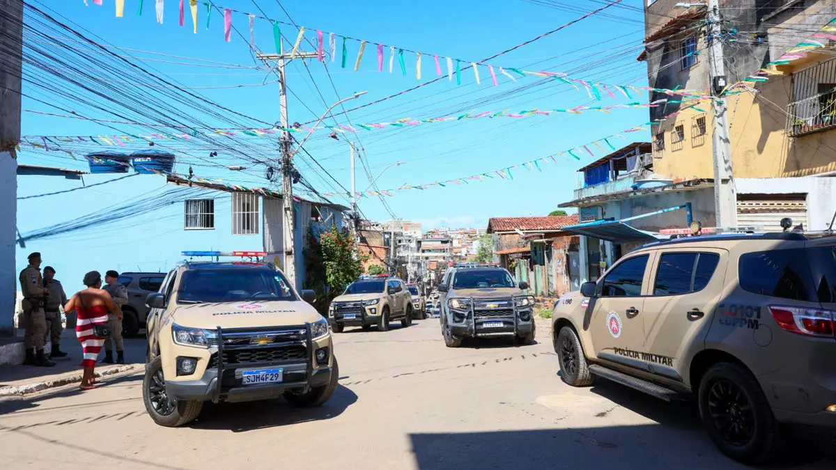 A Polícia Militar da Bahia voltou a ocupar com força as ruas nesta quinta-feira (21) em mais uma mobilização estadual que, integrada a