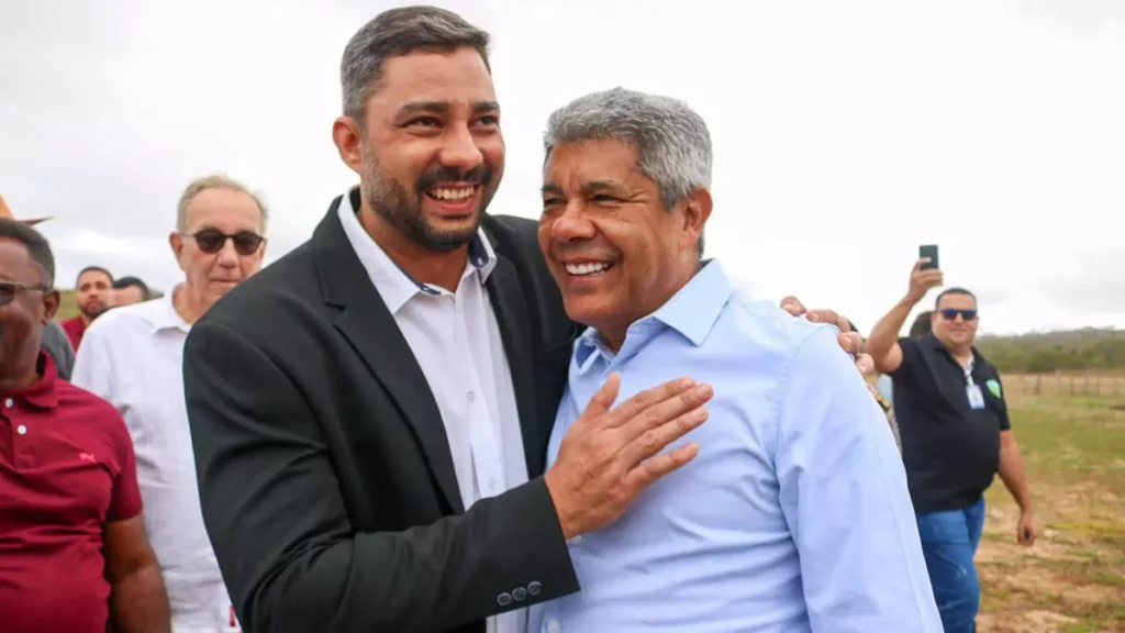 O prefeito de Ibiquera, César Almeida (Avante), classificou o governador Jerônimo Rodrigues como o melhor do Brasil. A frase foi dita