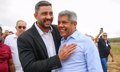 O prefeito de Ibiquera, César Almeida (Avante), classificou o governador Jerônimo Rodrigues como o melhor do Brasil. A frase foi dita