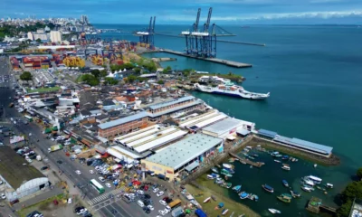 A Feira de São Joaquim, maior centro de abastecimento popular da Bahia e símbolo da cultura baiana, é referência no comércio de alimentos e