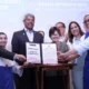 para a implantação de 30 novos leitos de UTI no Hospital Santo Antônio, em Salvador. A medida permitirá dobrar a capacidade de