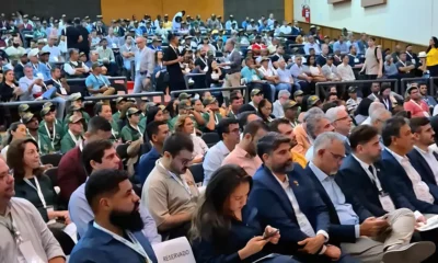 No primeiro dia da ExpoCacau 2025, nesta terça-feira (26), ficou evidente que a cadeia produtiva do cacau vive um novo ciclo de expansão na