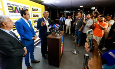 O governador Jerônimo Rodrigues recebeu, nesta quarta-feira (27), na governadoria, o prefeito da capital baiana, Bruno Reis, para dialogar