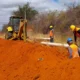 Iniciada há um mês pela Embasa, a obra de implantação de uma adutora de 14,2 quilômetros entre o Sistema Adutor do Algodão,