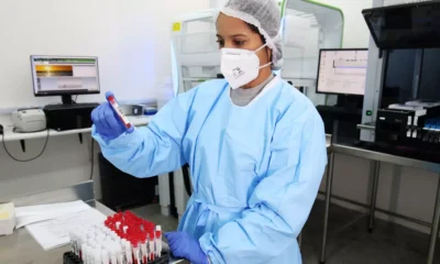 Nacional de Laboratórios de Saúde Pública, o Laboratório Central de Saúde Pública Professor Gonçalo Moniz (Lacen-Ba) completou