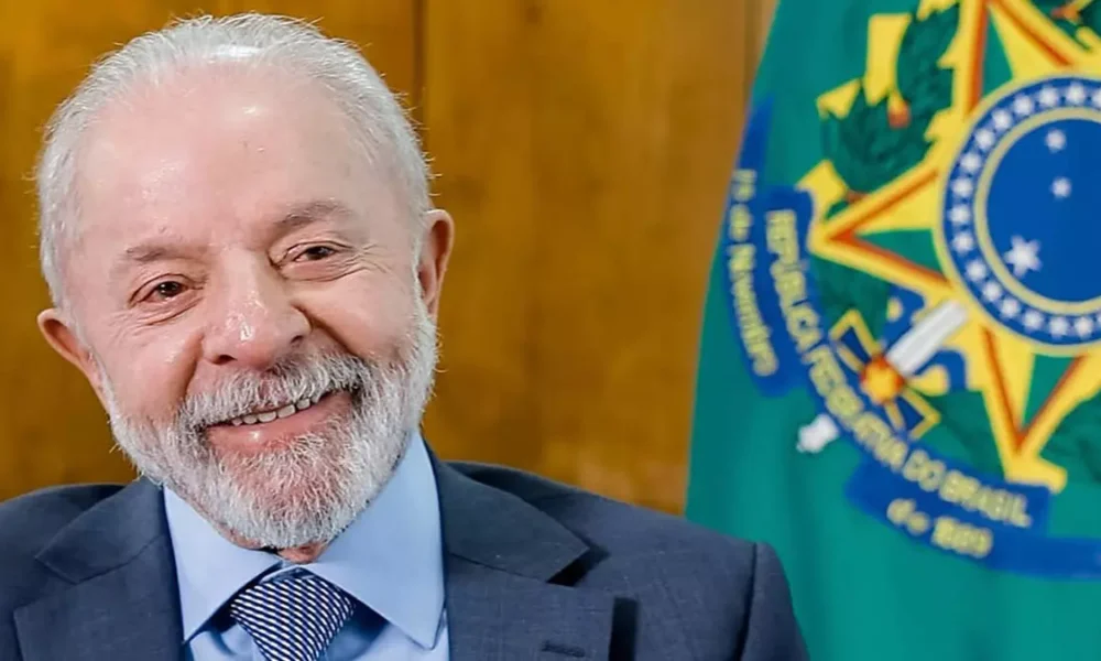 The New York Times, intitulado "Democracia e Soberania Brasileiras São Inegociáveis", o presidente Luiz Inácio Lula da Silva