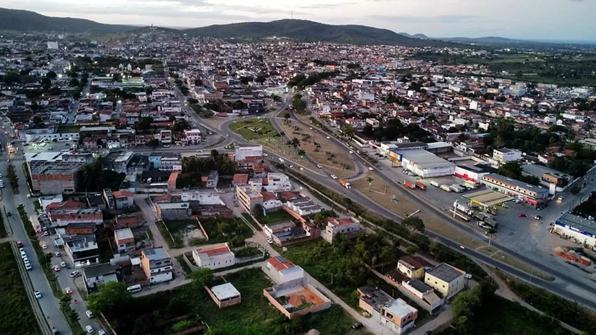 O governador Jerônimo Rodrigues assinou a ordem de serviço para início das obras de implantação do Sistema de Esgotamento Sanitário