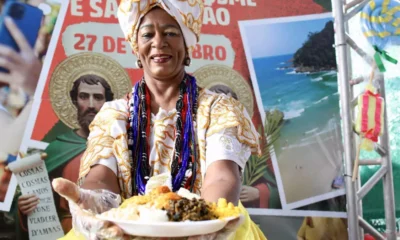 Estado (Setur-BA), por meio do projeto Agô Bahia, que aproveitou para celebrar a data com empresários e profissionais do setor,