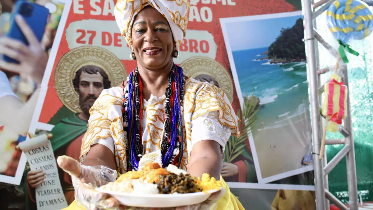 Estado (Setur-BA), por meio do projeto Agô Bahia, que aproveitou para celebrar a data com empresários e profissionais do setor,