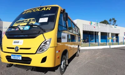 O governador Jerônimo Rodrigues desembarcou em Cardeal da Silva, no litoral norte, neste sábado (13) com uma agenda recheada de
