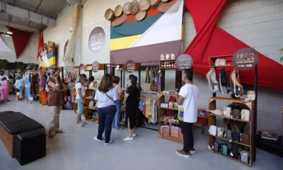 A Arena Fonte Nova, em Salvador, sedia desta quinta-feira (9) até domingo (12), o 2º Festival Nacional de Artesanato na Bahia (FENABA),