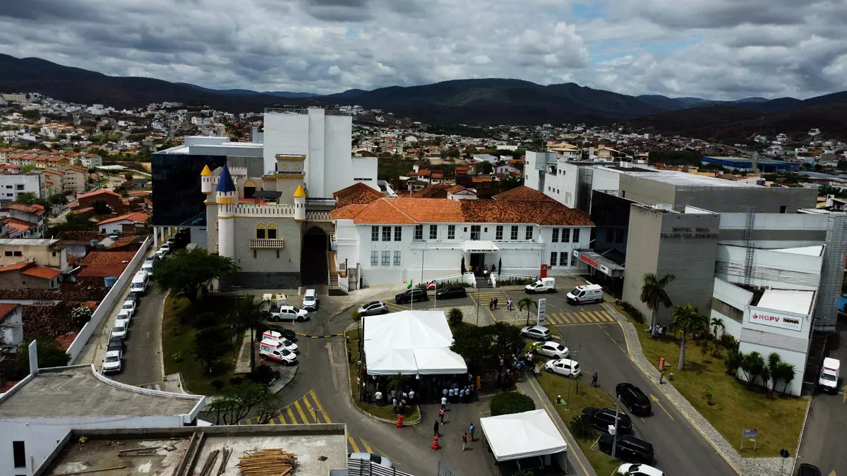 em Jequié, passa a contar, a partir desta sexta-feira (24), com a implantação do novo Serviço de Hemodinâmica e a reforma e adequação