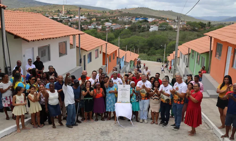 Santa Inês, conhecida como a “Cidade dos Dinossauros” no Vale do Jiquiriçá, comemorou neste domingo (26) seus 101 anos de