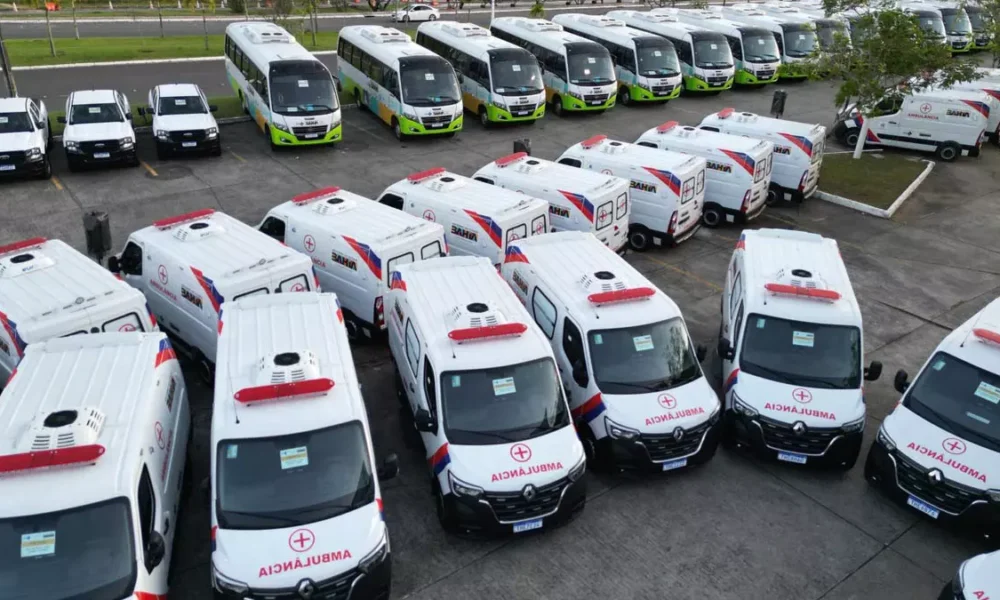 abriu nesta quarta-feira (29), em Salvador, o 2º Fórum Estadual dos Consórcios Públicos Interfederativos de Saúde, ao lado da