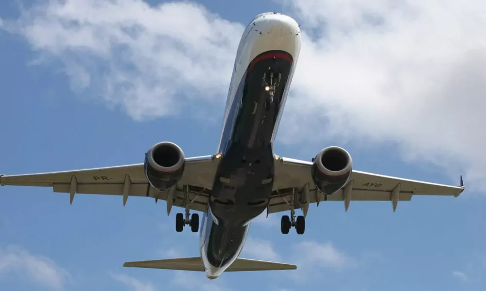 A Bahia vai receber um expressivo reforço na malha aérea nacional durante o verão 2025/2026. Mais de 3,7 mil voos extras foram confirmados