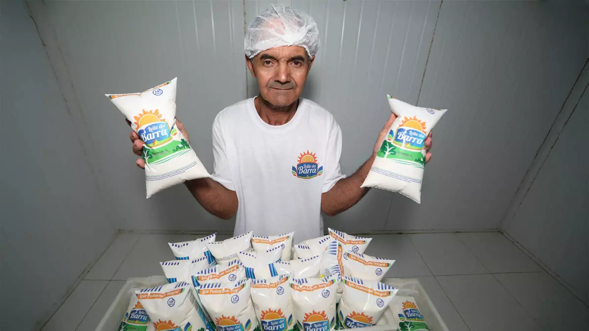 ganhou um novo fôlego com a requalificação da Unidade de Beneficiamento de Leite da Cooperativa Leite da Barra do Choça (CLBC),