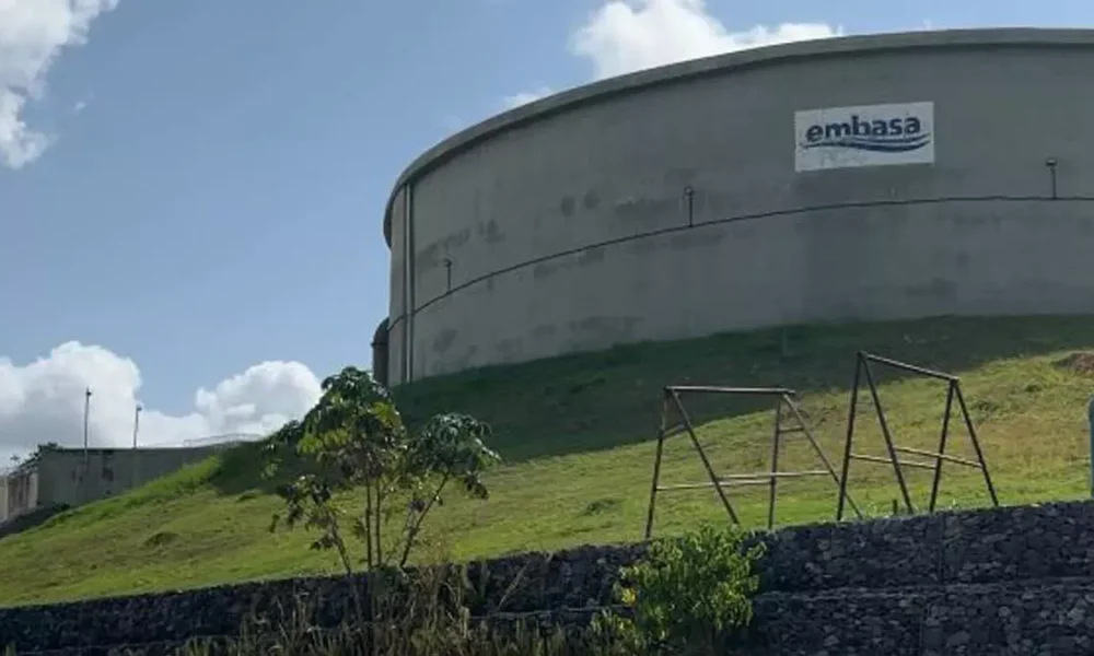 adutora recém entregue pela Embasa. Após a conclusão da fase de testes na última semana, a nova adutora acrescenta mais de 100 litros de