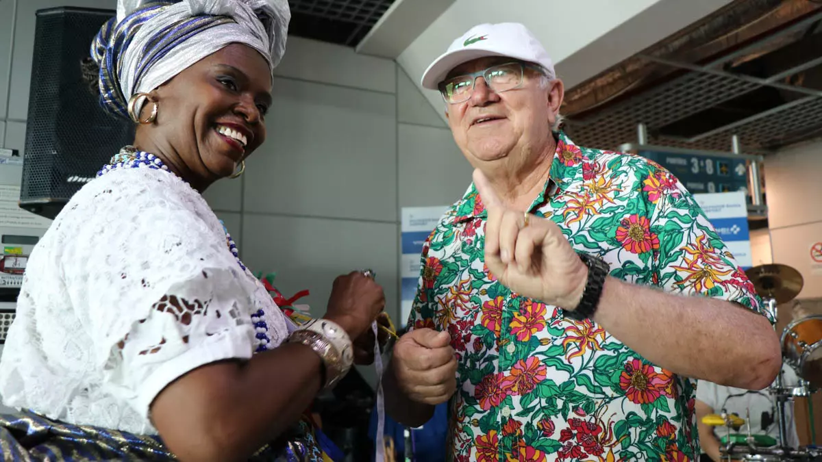 O mundo se rende aos encantos da Bahia. O estado de Dorival Caymmi, Jorge Amado, Carybé, Gilberto Gil e tantos outros gigantes